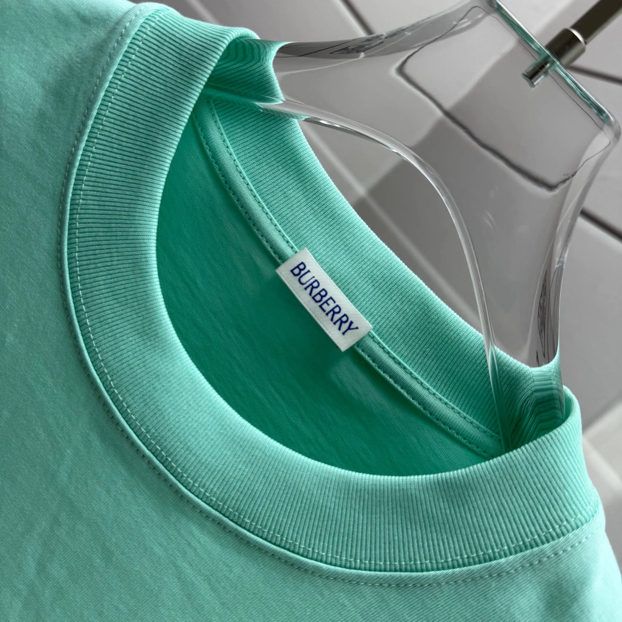 ＃ Burberr* * 2026 New Arrival Classic T Same Style ：Black White Purple Green Size: S M L XL XXL Size： S （90-130 ） M （120-150 ） L （140-165 ） XL （160-180 ） XXL （180-210 ）